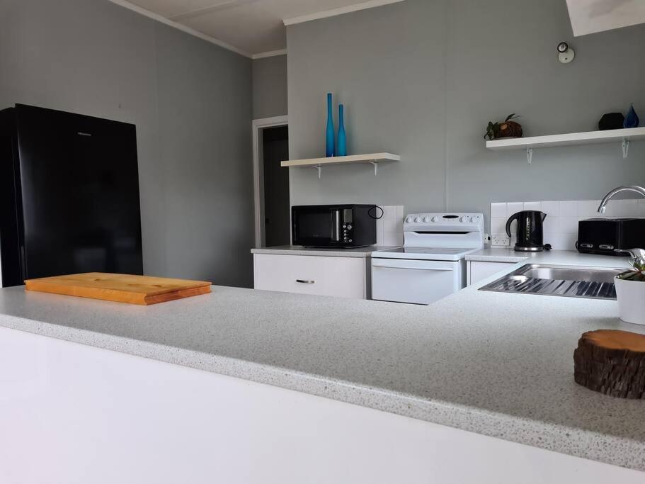 Вилла Holiday House On Sale Tullah Экстерьер фото